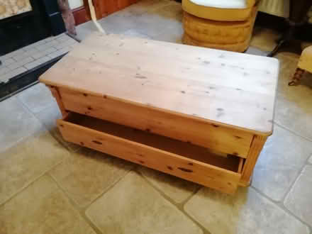 Photo of free Pine coffee table (Raby CH63) #3