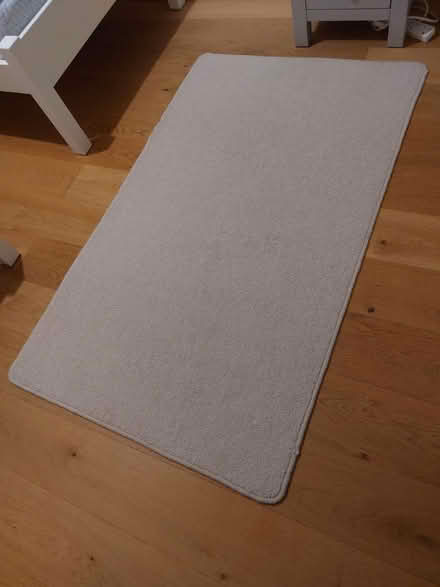 Photo of free Cream rug 153cm x 92cm (BA2) #1