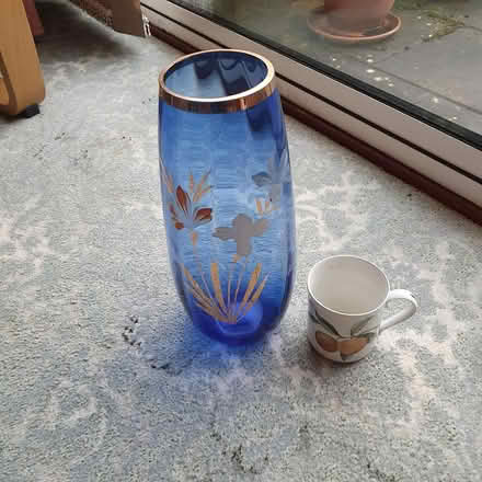 Photo of free Blue glass vase dudley dy3 (Dudley) #1