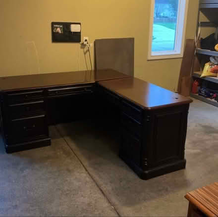 Photo of free Large corner desk (Northwest Indianapolis) #1