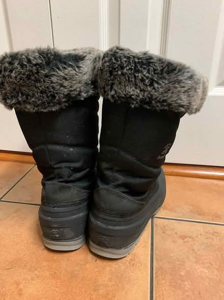 Photo of free Winter Boots (Size 11/43 Women) (Dufferin/Rogers) #3