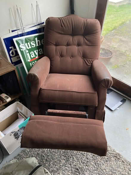 Photo of free comfortable recliner (Roseway/Cully) #1