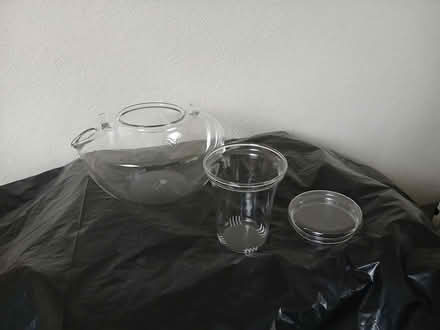 Photo of free Glass Teapot (Lark Lane Area L17) #4