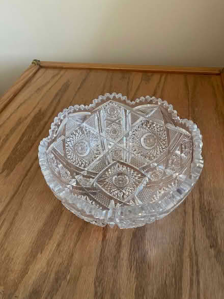 Photo of free Beautiful cut crystal bowl (Lorton) #1