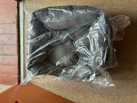 Photo of free Cat bed and litter tray (Hurdsfield SK10) #2