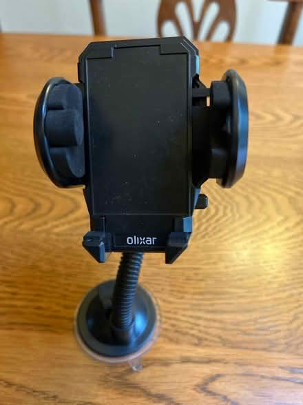 Photo of free Phone holder for car dashboard (Tolworth KT6) #3
