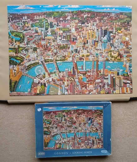 Photo of free 4x1000 and 1x500 Piece Jigsaws (Kenilworth CV8) #3