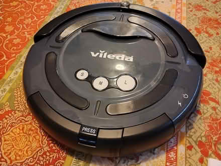 Photo of free Robot Mini Vacuum - Vileda (Lower Bourne, Farnham, GU10) #1