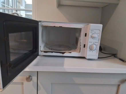 Photo of free Microwave (Teddington TW11) #2