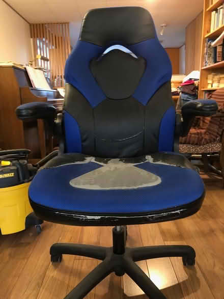 Photo of free Gaming Desk Chair (Kitsilano) #1