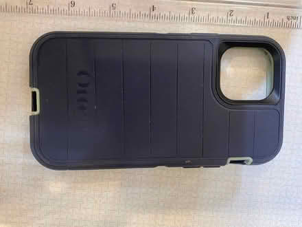 Photo of free Otter box phone cover (Lacey) #2