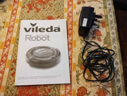 Photo of free Robot Mini Vacuum - Vileda (Lower Bourne, Farnham, GU10) #3