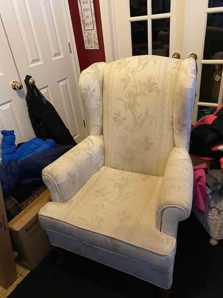 Photo of free Wing chair (Broad & Rue de La Corse) #1