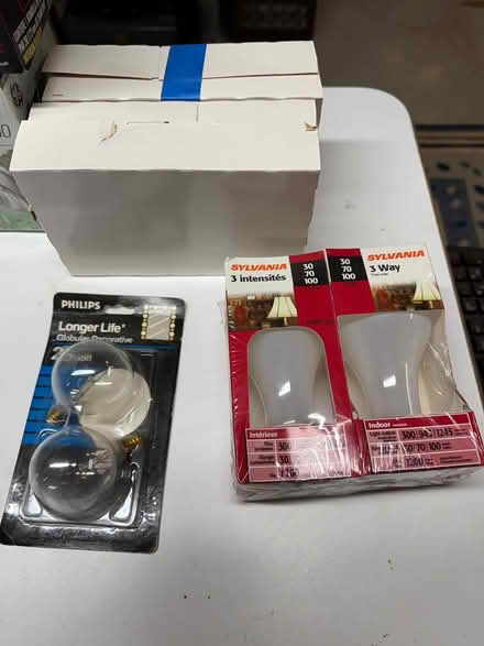 Photo of free Assorted Incandescent light bulbs (Carroll Valley 17320) #1