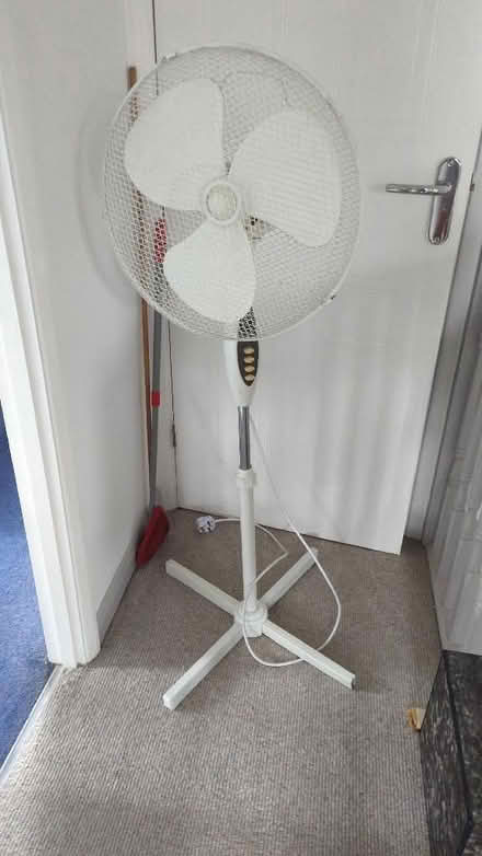 Photo of free Floor standing fan (Ampthill MK45) #1