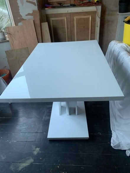 Photo of free Extending Dining Table (Alexandra Palace N22) #1