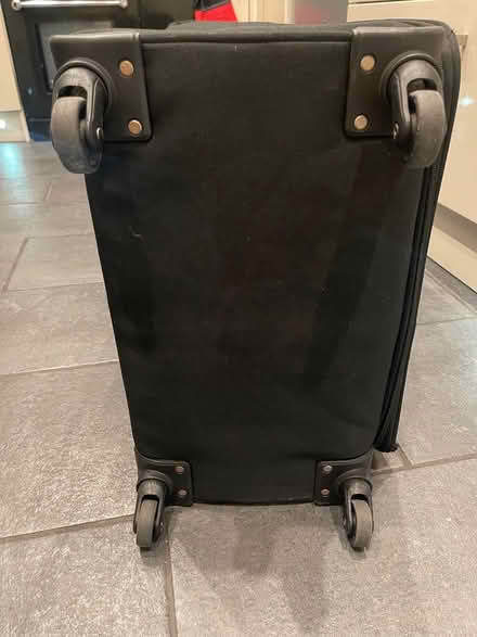 Photo of free 4 wheel suitcase (DA16) #3