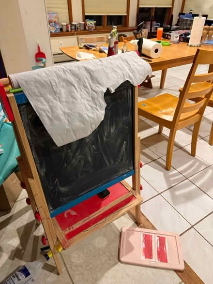 Photo of free Children’s easel (Town of Poughkeepsie) #2