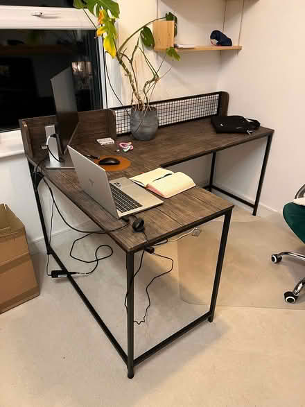 Photo of free L shaped desk (Horsham) #1