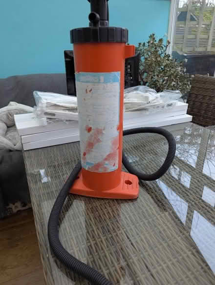 Photo of free Airbed pump (Sutton Pools OX14) #1