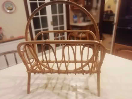 Photo of free Cane/wicker magazine rack (GU52) #2