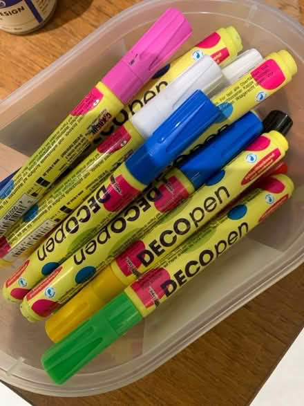 Photo of free Multi surface pens (Malvern Link WR14) #1