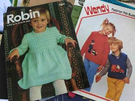 Photo of free Vintage Child's Knitting Patterns (Coombe Bissett SP5) #3