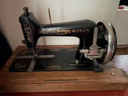 Photo of free Vintage sewing machine for spares (Malvern Wells WR14) #1