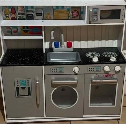 Photo of free Children’s play kitchen (New Normanton DE23) #1