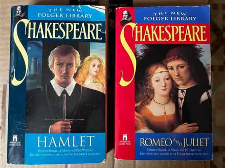 Photo of free Shakespeare Books (1711 Randall Avenue, Bronx) #1