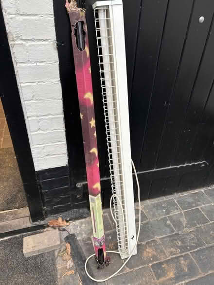 Photo of free 4 foot UV tube and batten (Haldens AL6) #1