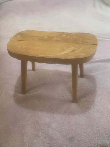 Photo of free Tiny side table (West Reading RG1) #1