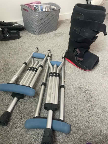 Photo of free Crutches and Ankle Boot (Vancouver, WA) #3