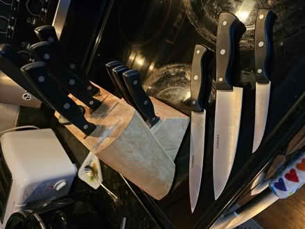 Photo of free Cuisinart knife block (Ashburn) #1