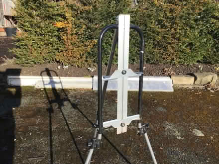 Photo of free Portable, collapsible, adjustable artist’s easel (Presteigne LD8) #3