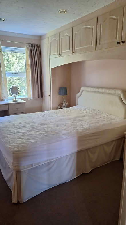 Photo of free 5ft bed and headboard (Purley on thames) #1