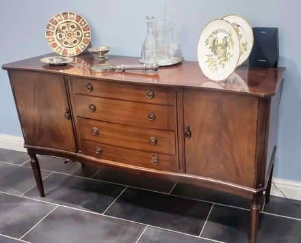 Photo of free Reproduction Regency-Style Dining Room Table and Sideboard (Darley Hillside DE4) #3