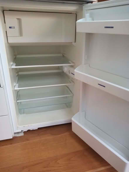 Photo of free refrigerator (Hampton Hill TW12) #2