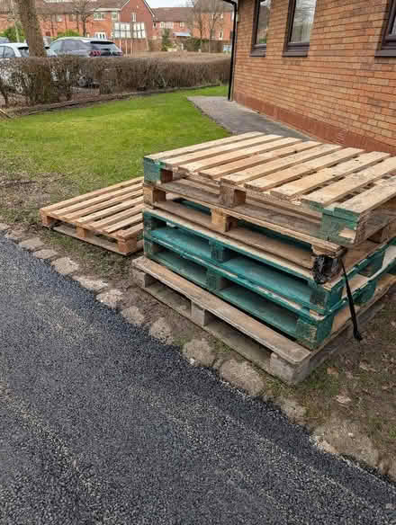 Photo of free Pallets (Sherwood PR2) #1