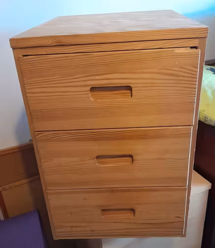 Photo of free small chest of drawers (Elworth CW11) #1