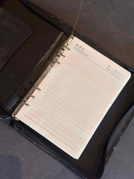 Photo of free Filo Fax style zipped A5 folio (Chipping Norton OX7) #1