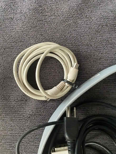 Photo of free Assorted cables (Penge BR3) #3