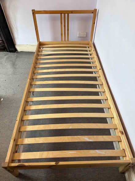 Photo of free Single bed (Freehold LA1) #1