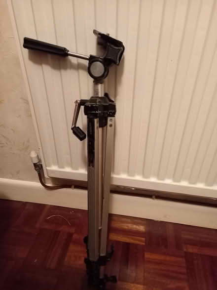 Photo of free Tripod (spares/repairs) (Harwell OX11) #1