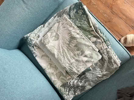 Photo of free Set of pillowcases and duvet cover (SW8) #2
