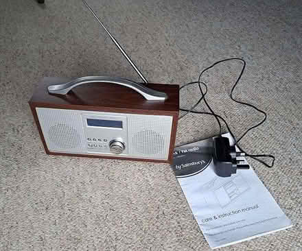 Photo of free fm/dab radio (Moggerhanger MK44) #1