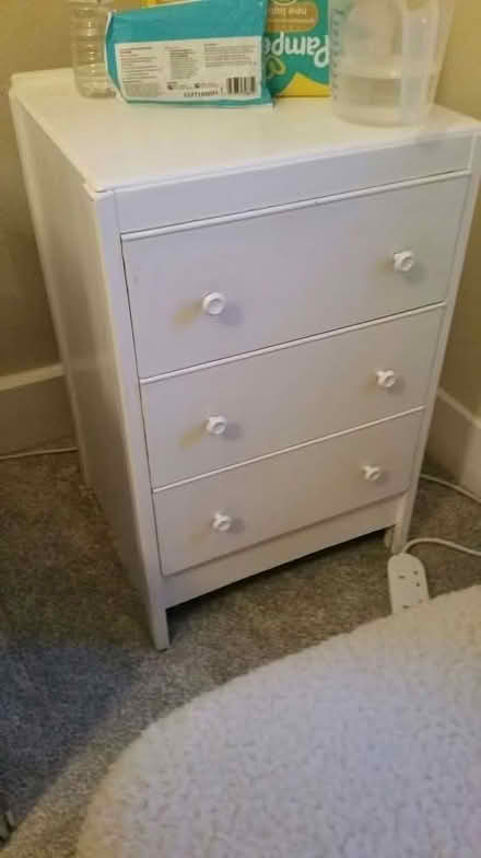 Photo of free Chest of Drawers & bedside cabinet (GU7 2NW) #2