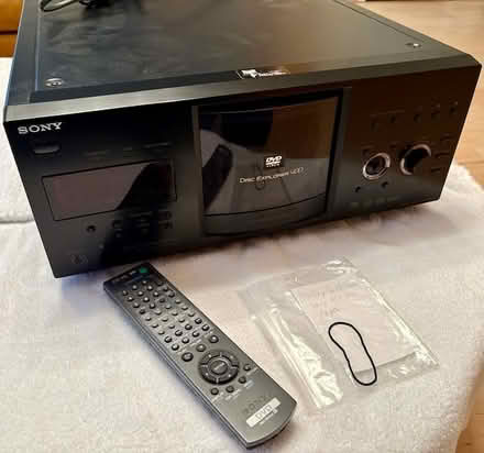 Photo of free Sony 400-disc CD/DVD Player (Semple Farm Rd + Bellgrade Dr) #1