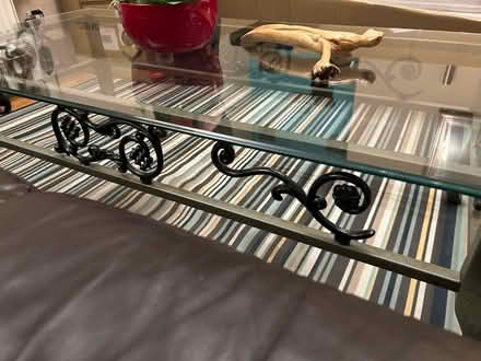 Photo of free Coffee table with glass top (Matlock DE4) #3