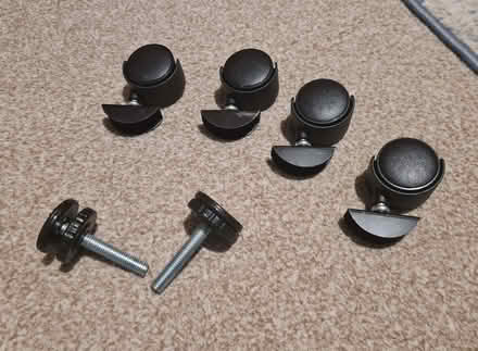 Photo of free Castors (Skerton LA1) #1